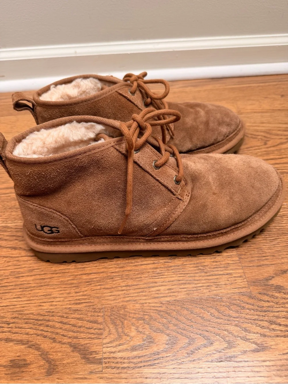 UGG Men's Neumel Suede Casual Boots size 11